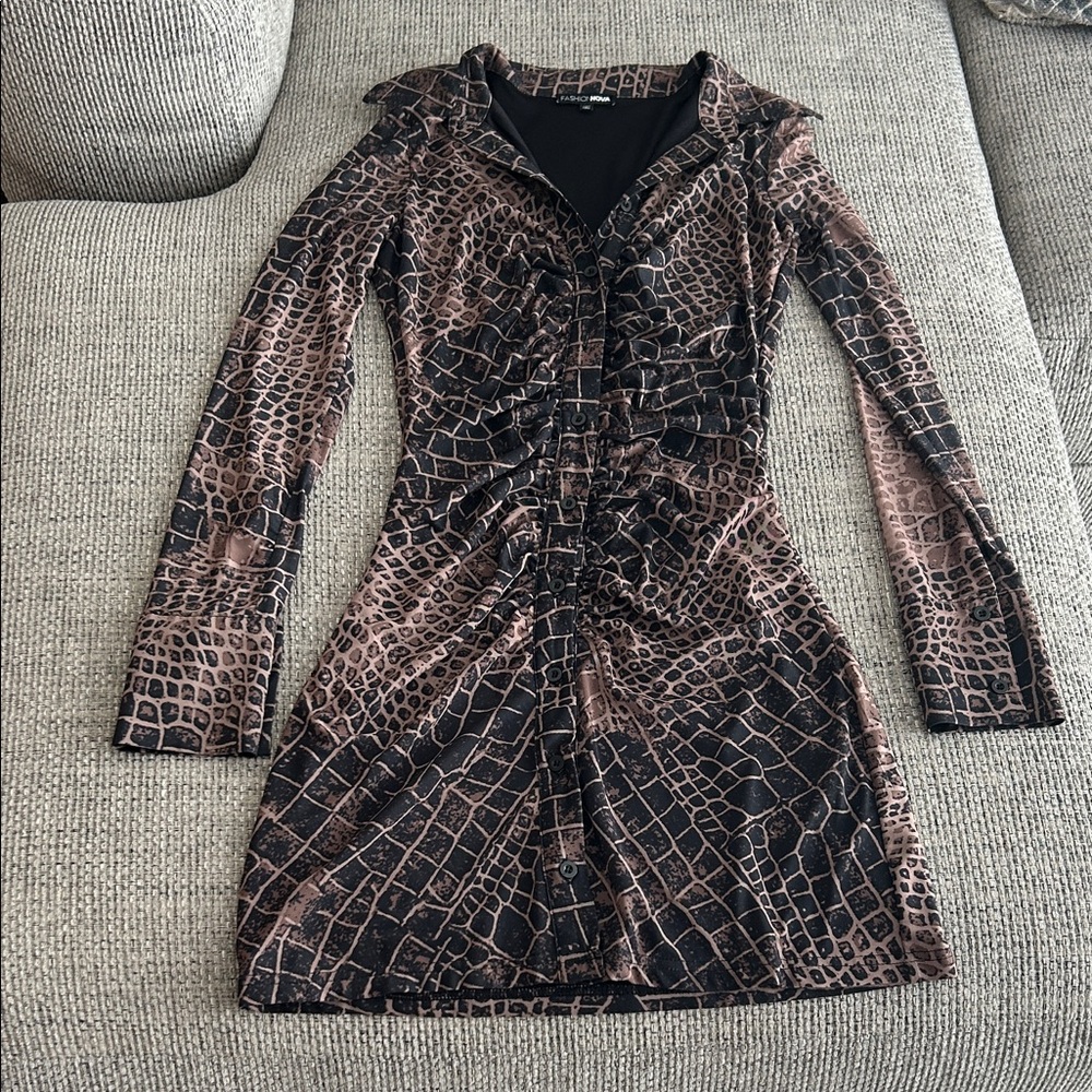 Fashion Nova Black and Brown Long Sleeve Dress